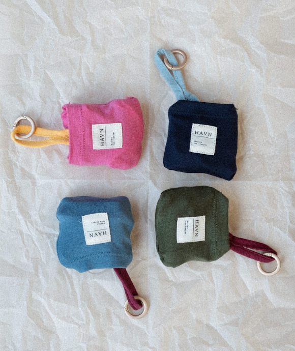 Merino lens keeper