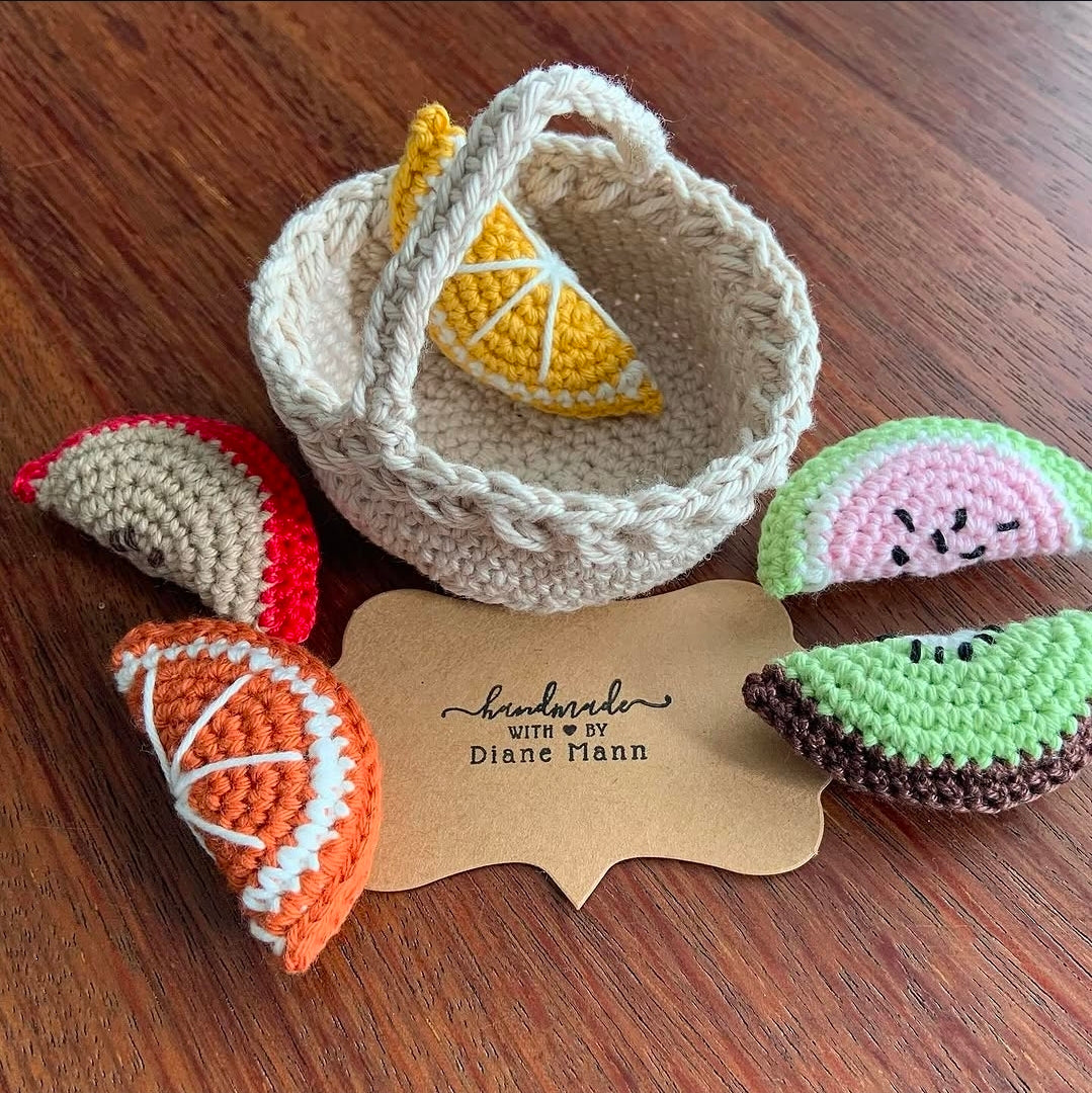 Crochet Fruit Basket with 5 fruits
