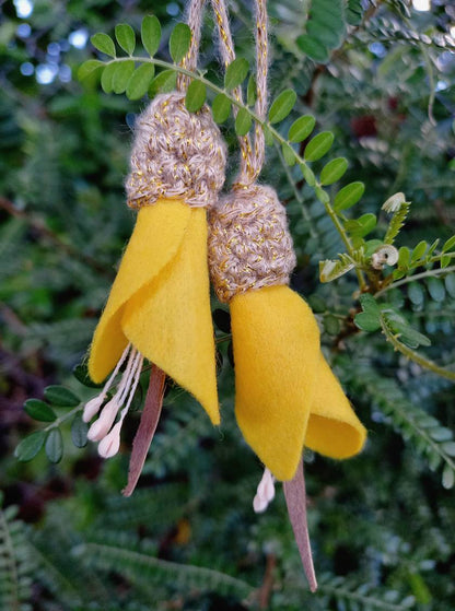 Kōwhai Christmas Decoration